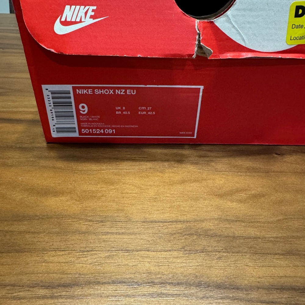 NIKE SHOX NZ EU w/original box

Shoes are in excellent condition. - Picture 8 of 8